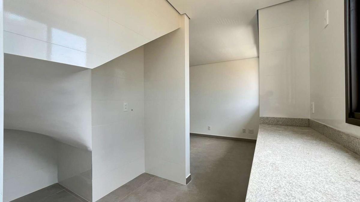 Cobertura, Prado, 2 Quartos, 2 Vagas, 2 Suítes