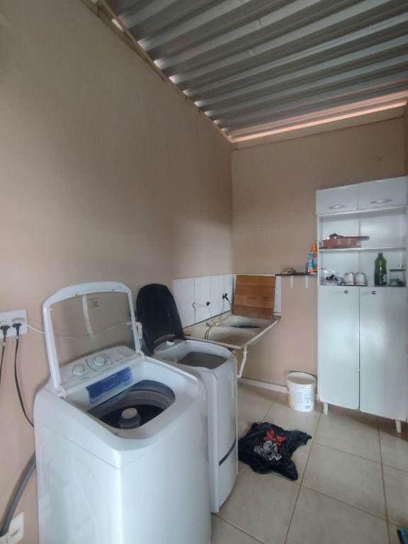 Casa, Adelmolândia, 2 Quartos, 1 Vaga, 1 Suíte