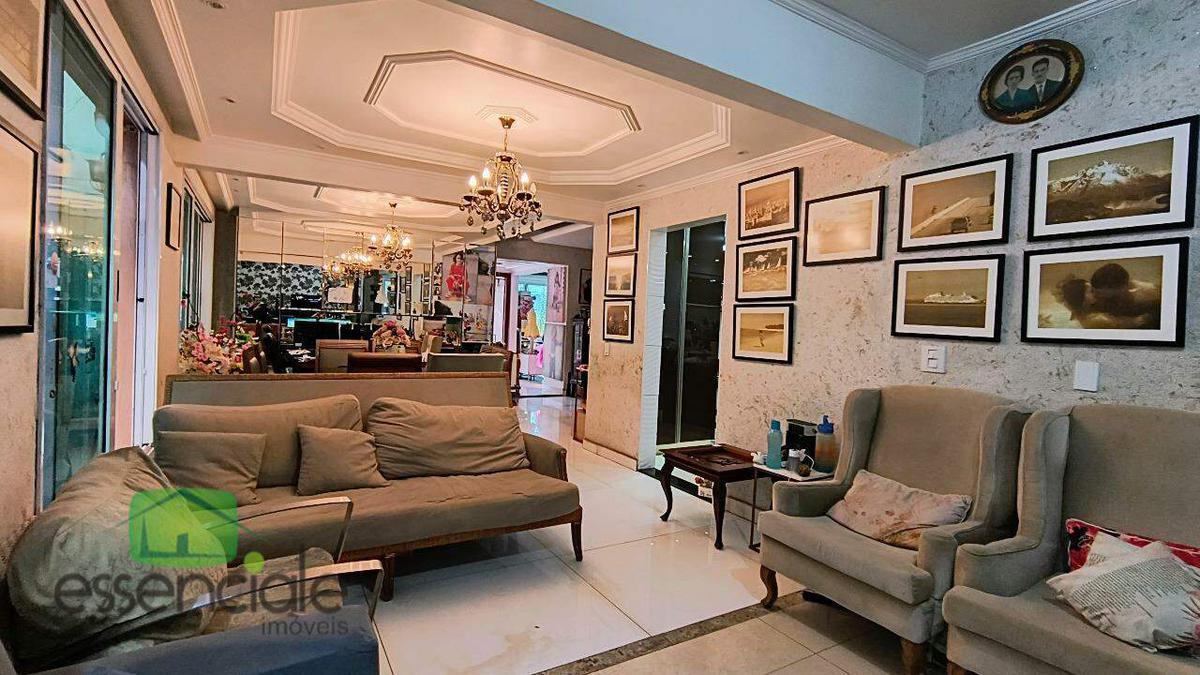 Casa, Novo Eldorado, 4 Quartos, 2 Vagas, 2 Suítes