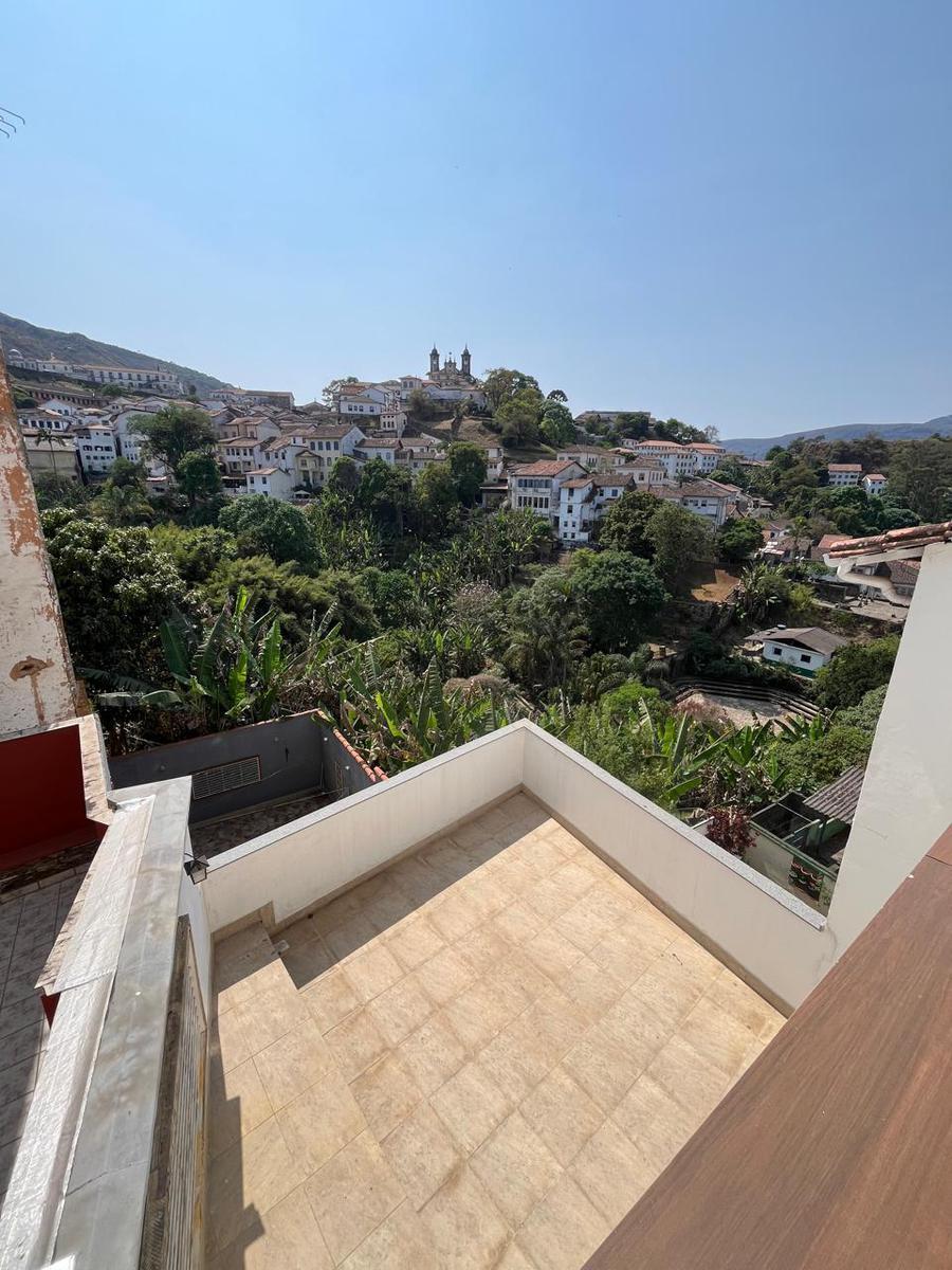 Casa, Centro, 5 Quartos, 0 Vaga, 1 Suíte