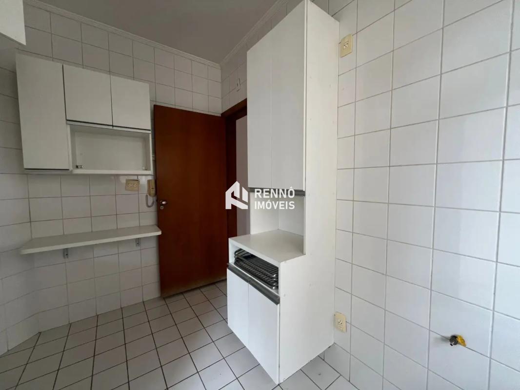 Apartamento, Estoril, 3 Quartos, 1 Vaga, 1 Suíte