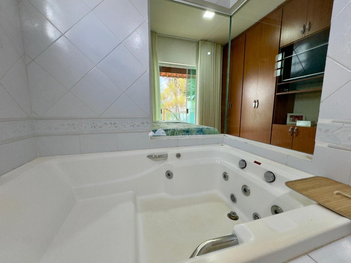 Casa, Trevo, 3 Quartos, 8 Vagas, 1 Suíte