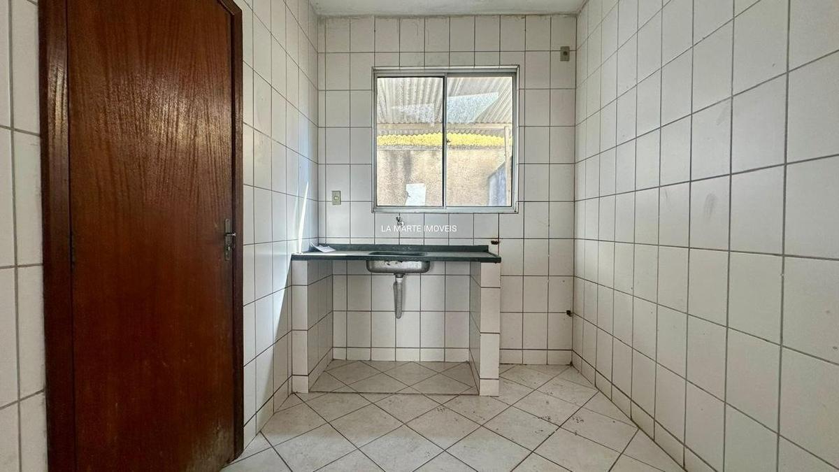 Casa, Fonte Grande, 2 Quartos, 1 Vaga