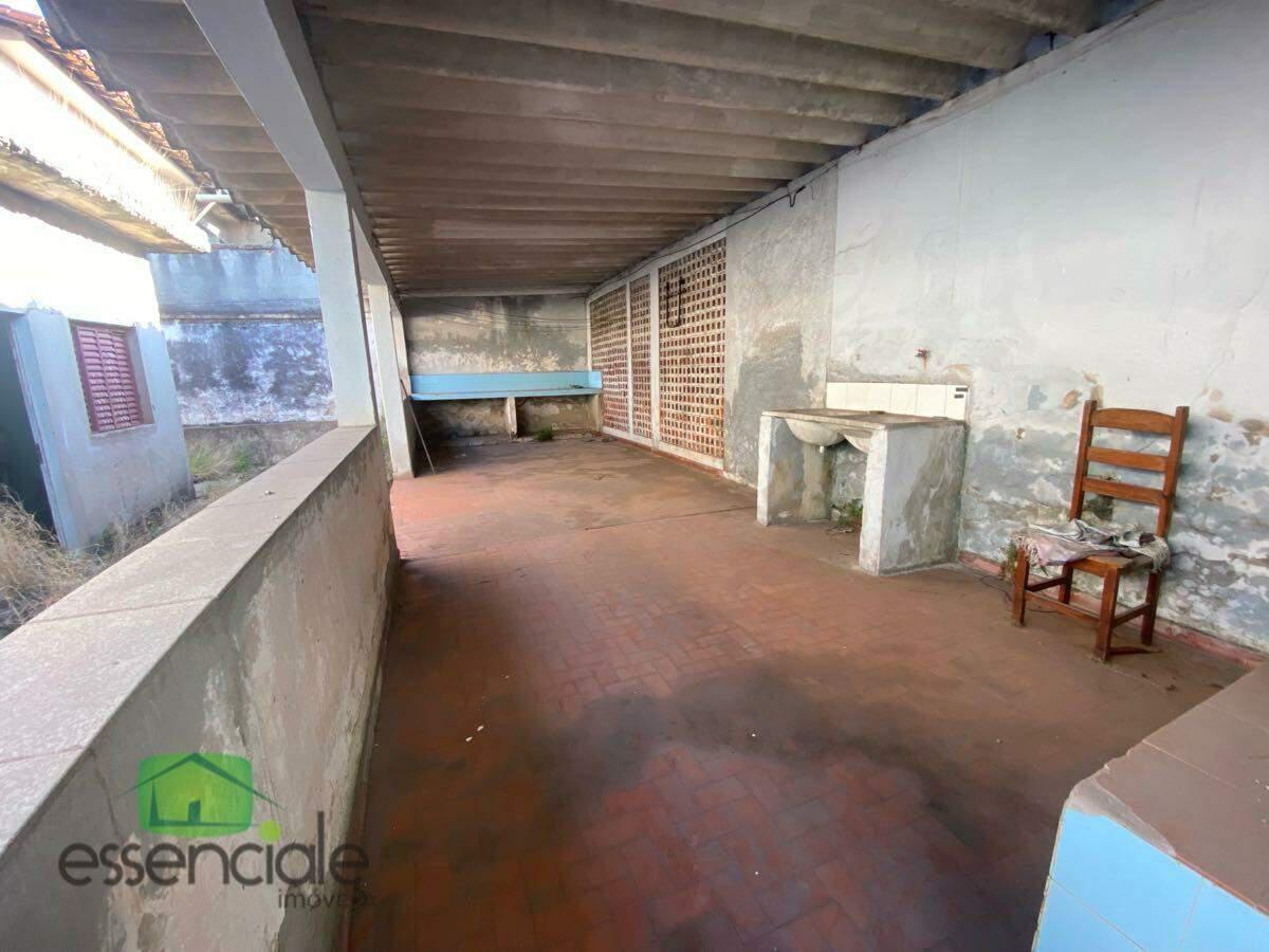 Casa, Bandeirantes, 2 Quartos, 2 Vagas