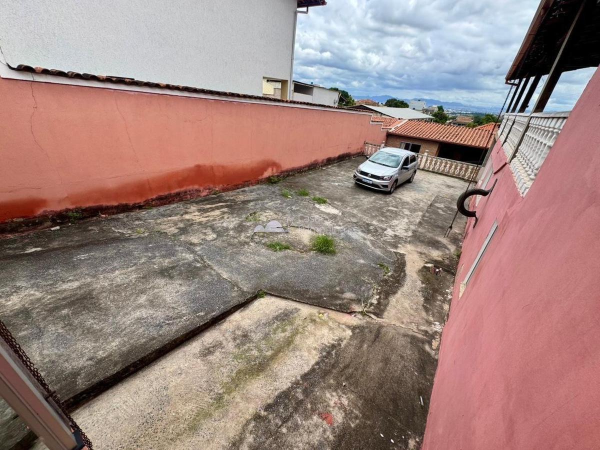 Casa, Mantiqueira, 4 Quartos, 12 Vagas, 1 Suíte