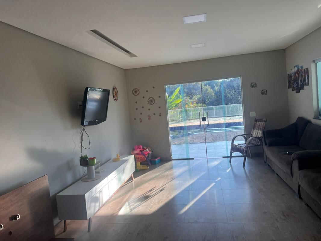 Fazenda, Vila Ipê Amarelo, 4 Quartos, 6 Vagas, 2 Suítes