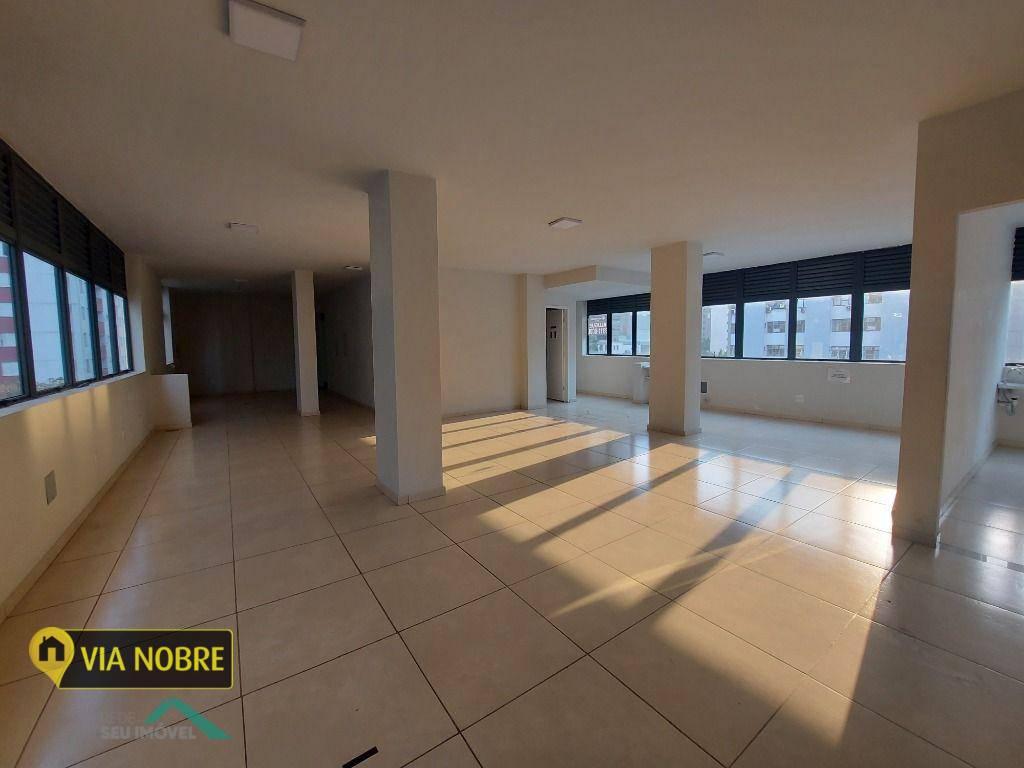 Sala, Funcionários
