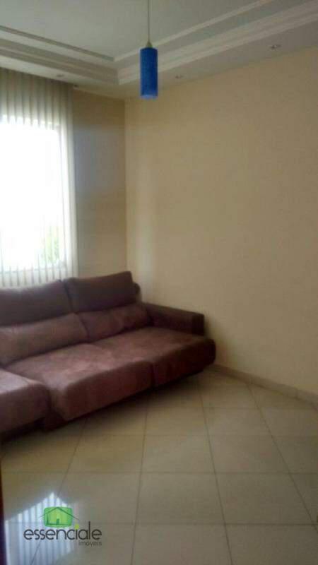 Casa, Santa Cruz Industrial, 4 Quartos, 5 Vagas, 1 Suíte