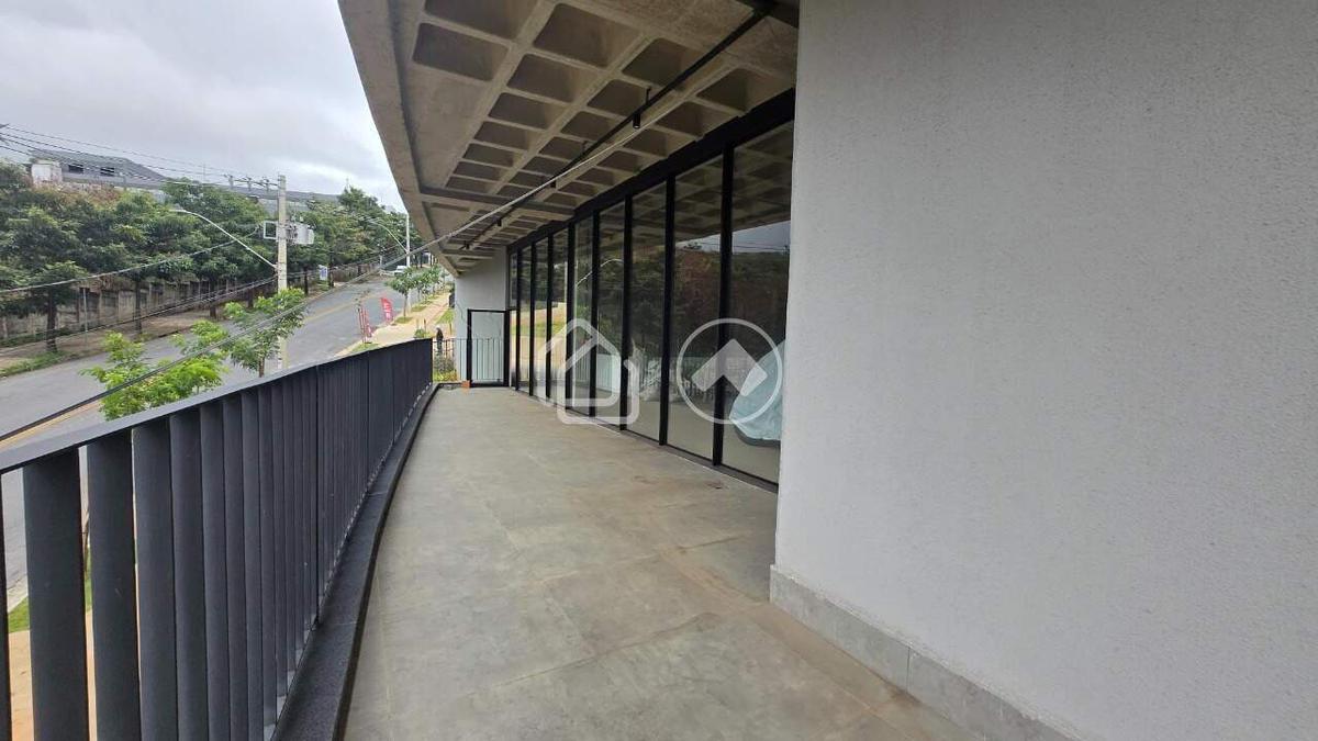 Loja, Buritis, 6 Vagas