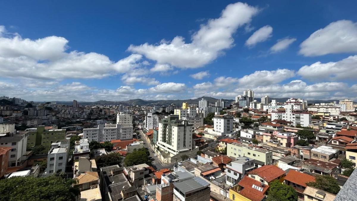 Cobertura, Sagrada Família, 3 Quartos, 3 Vagas, 1 Suíte