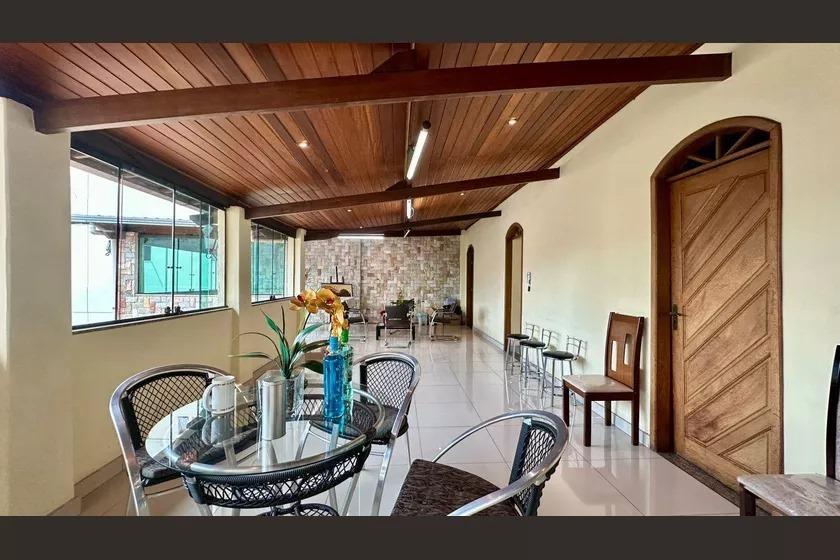 Casa, Carlos Prates, 4 Quartos, 20 Vagas, 1 Suíte