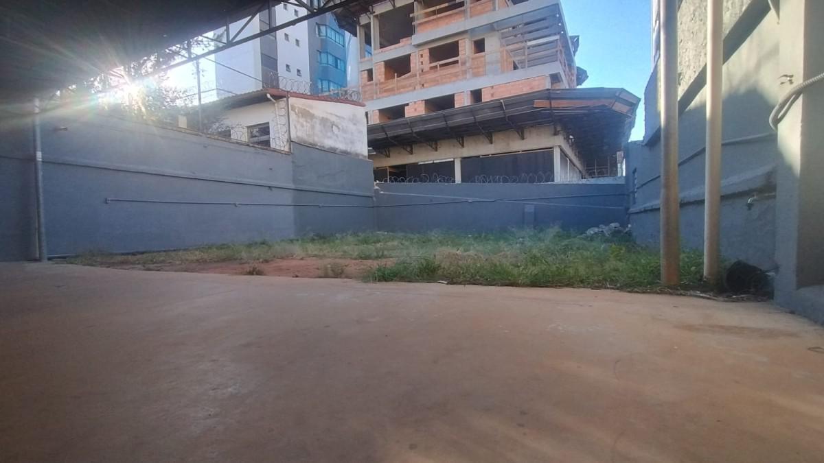 Casa Comercial, Prado, 3 Quartos, 20 Vagas