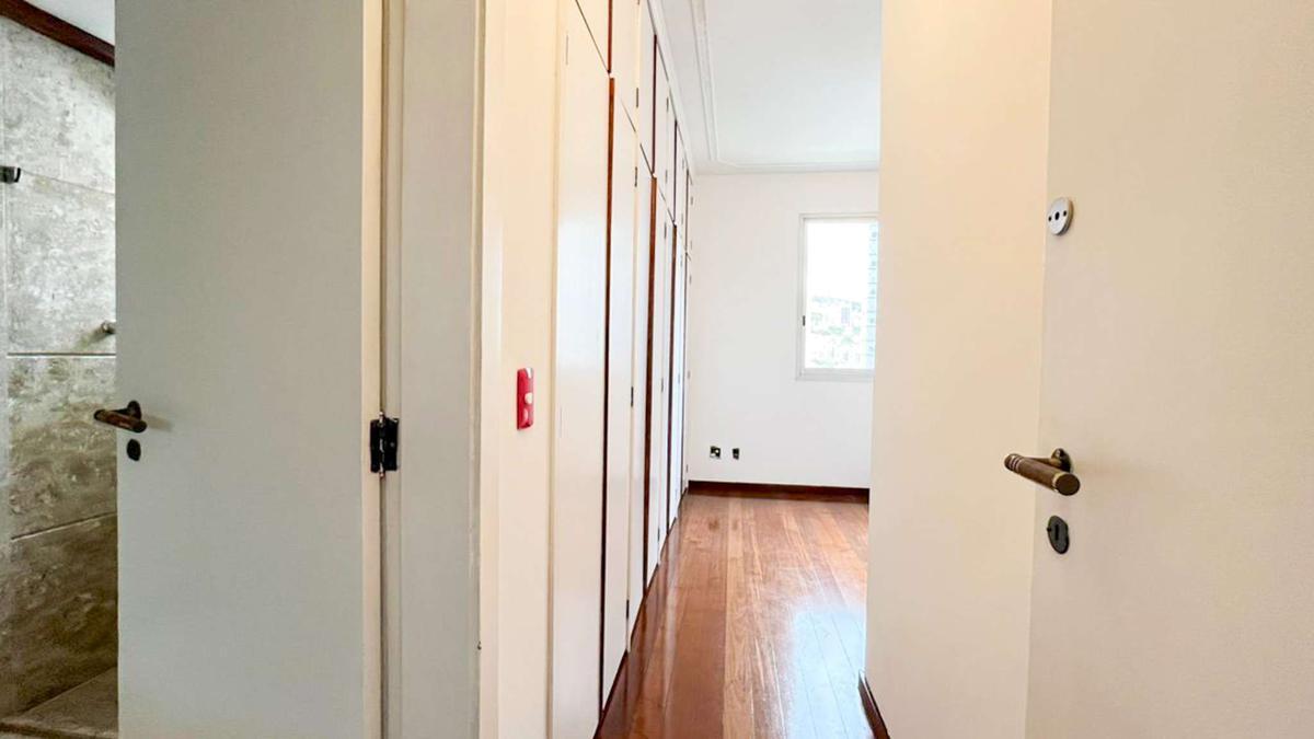 Apartamento, Funcionários, 4 Quartos, 2 Vagas, 1 Suíte