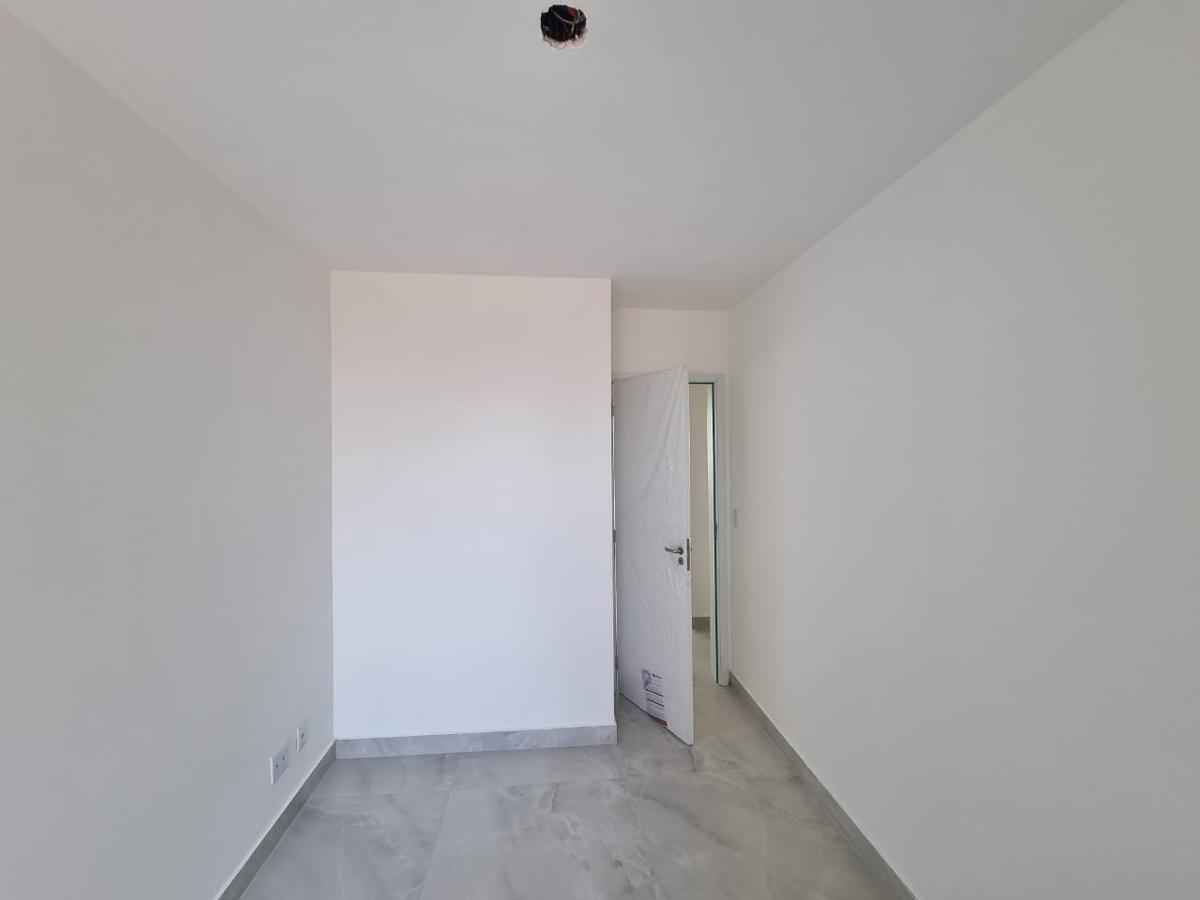 Casa, Planalto, 2 Quartos, 1 Vaga, 2 Suítes