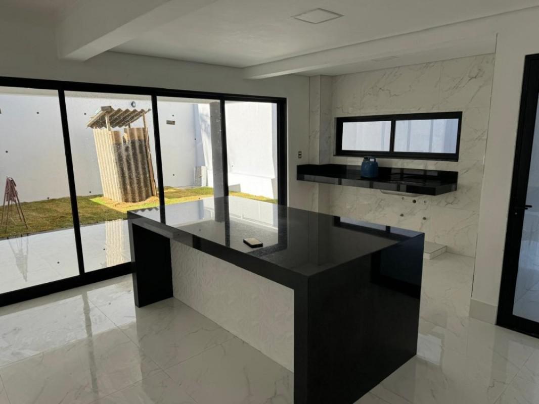 Casa, Espírito Santo, 3 Quartos, 2 Vagas, 1 Suíte