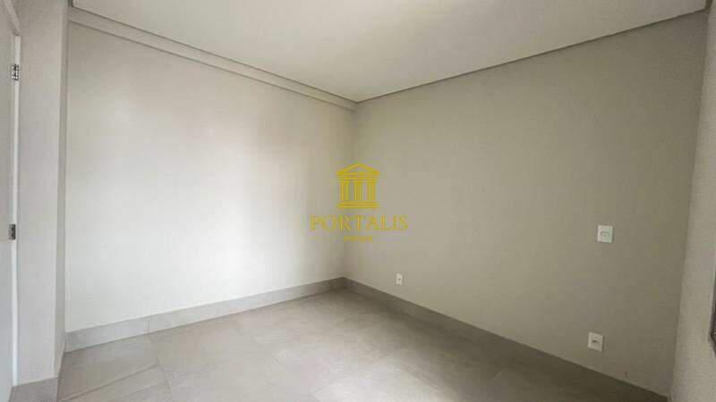 Apartamento, Centro, 2 Quartos, 0 Vaga, 1 Suíte