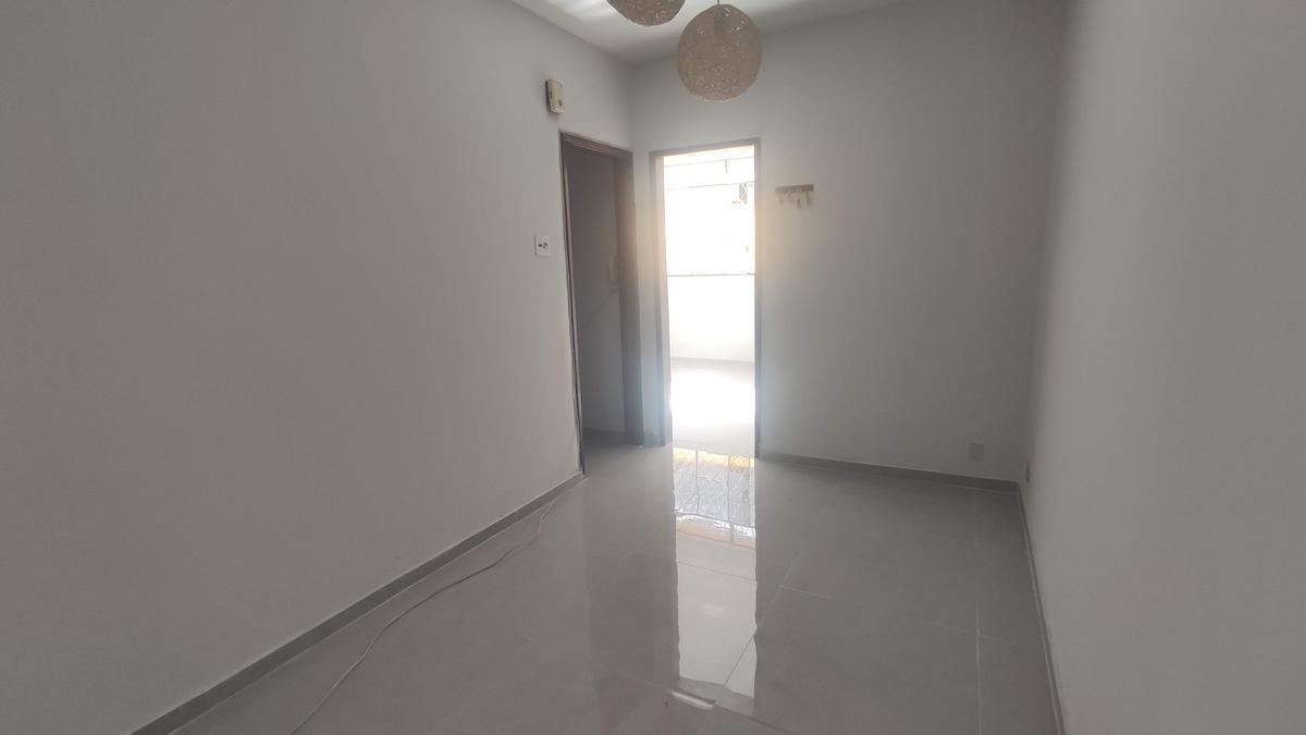 Apartamento, Cachoeirinha, 2 Quartos, 0 Vaga