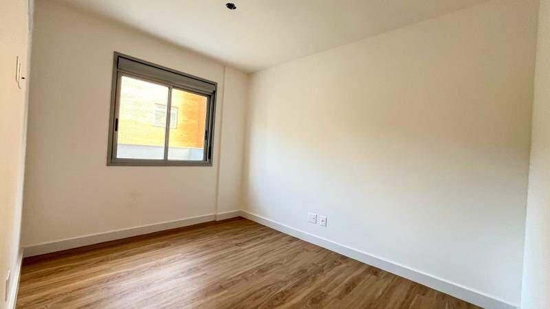 Apartamento, Sagrada Família, 3 Quartos, 2 Vagas, 1 Suíte