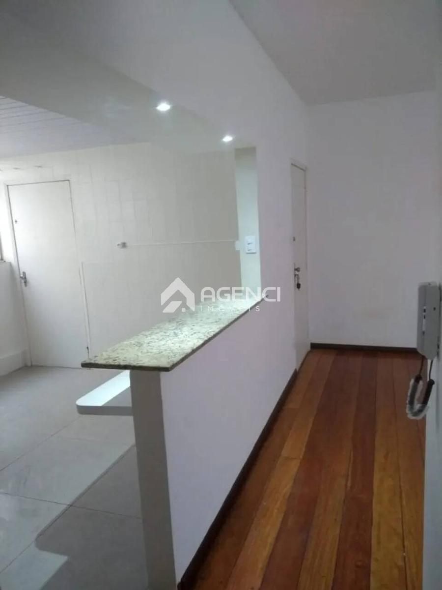 Apartamento, João Pinheiro, 3 Quartos, 0 Vaga, 0 Suíte