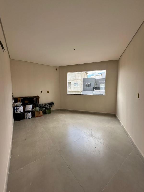 Casa, Monte Verde, 3 Quartos, 2 Vagas, 1 Suíte