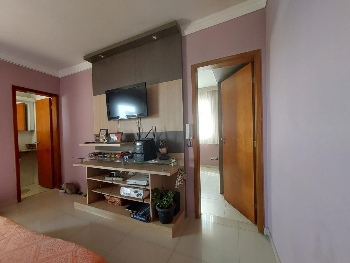 Cobertura, Santa Terezinha, 4 Quartos, 1 Vaga, 2 Suítes
