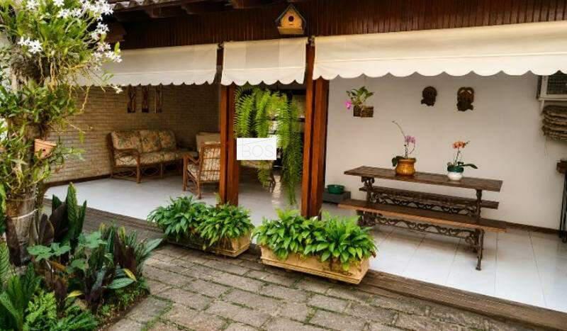 Casa, Luxemburgo, 5 Quartos, 4 Vagas, 2 Suítes