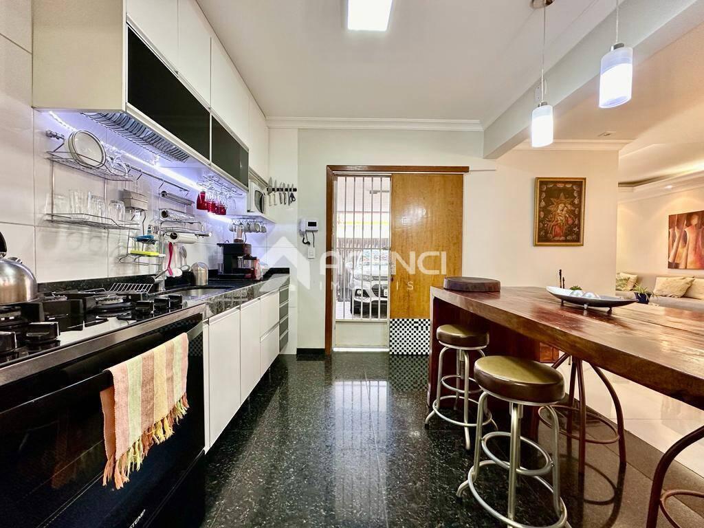 Casa, Cabral, 3 Quartos, 0 Vaga, 2 Suítes