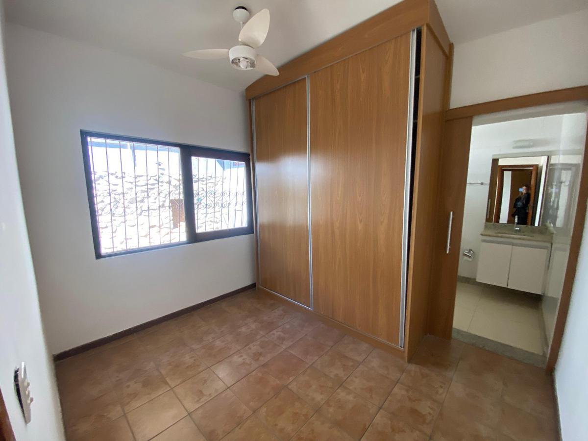 Casa, Nacional, 4 Quartos, 4 Vagas, 2 Suítes