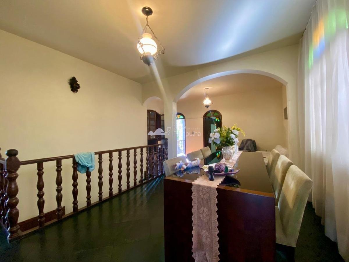 Casa, Santa Branca, 3 Quartos, 4 Vagas, 2 Suítes