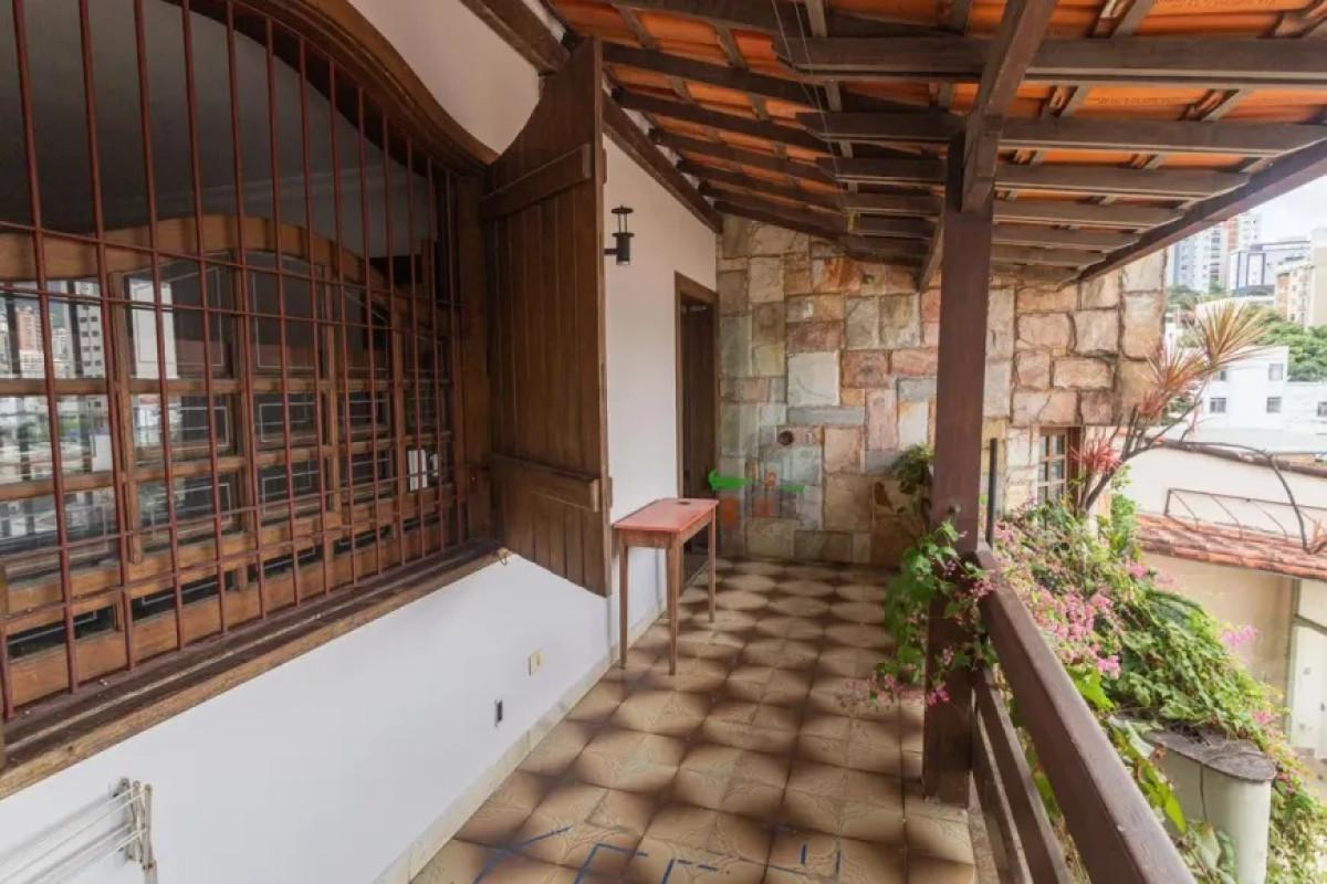 Casa, Serra, 6 Quartos, 4 Vagas, 5 Suítes