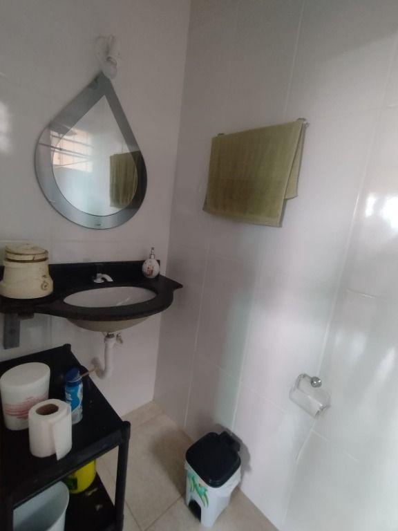 Casa, Adelmolândia, 2 Quartos, 1 Vaga, 1 Suíte