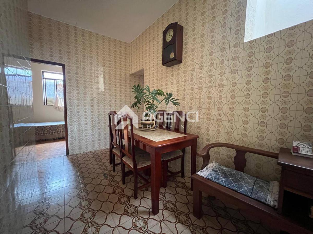 Casa, Camargos, 3 Quartos, 0 Vaga, 0 Suíte