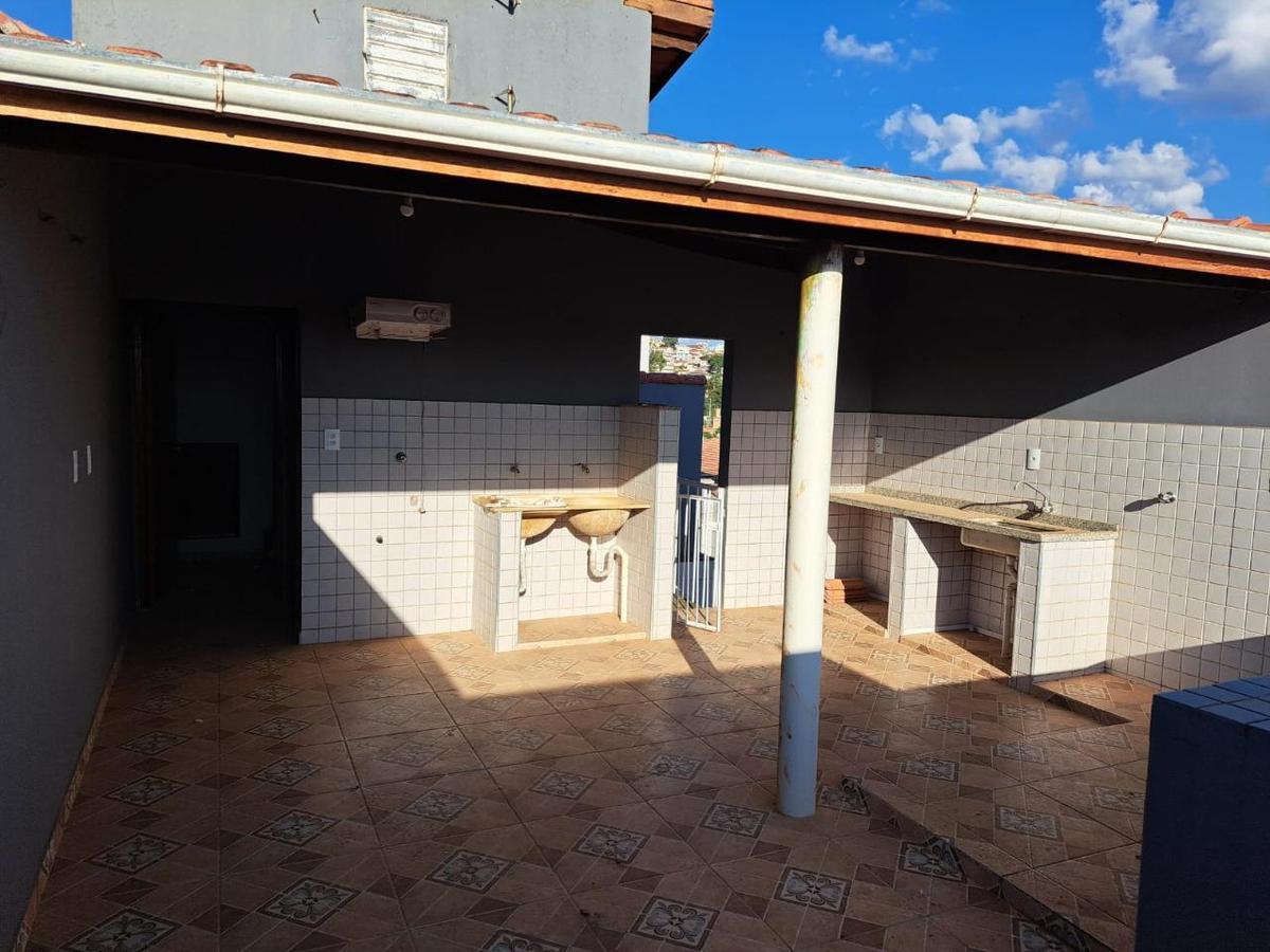 Casa, Centro, 2 Quartos, 0 Vaga, 1 Suíte
