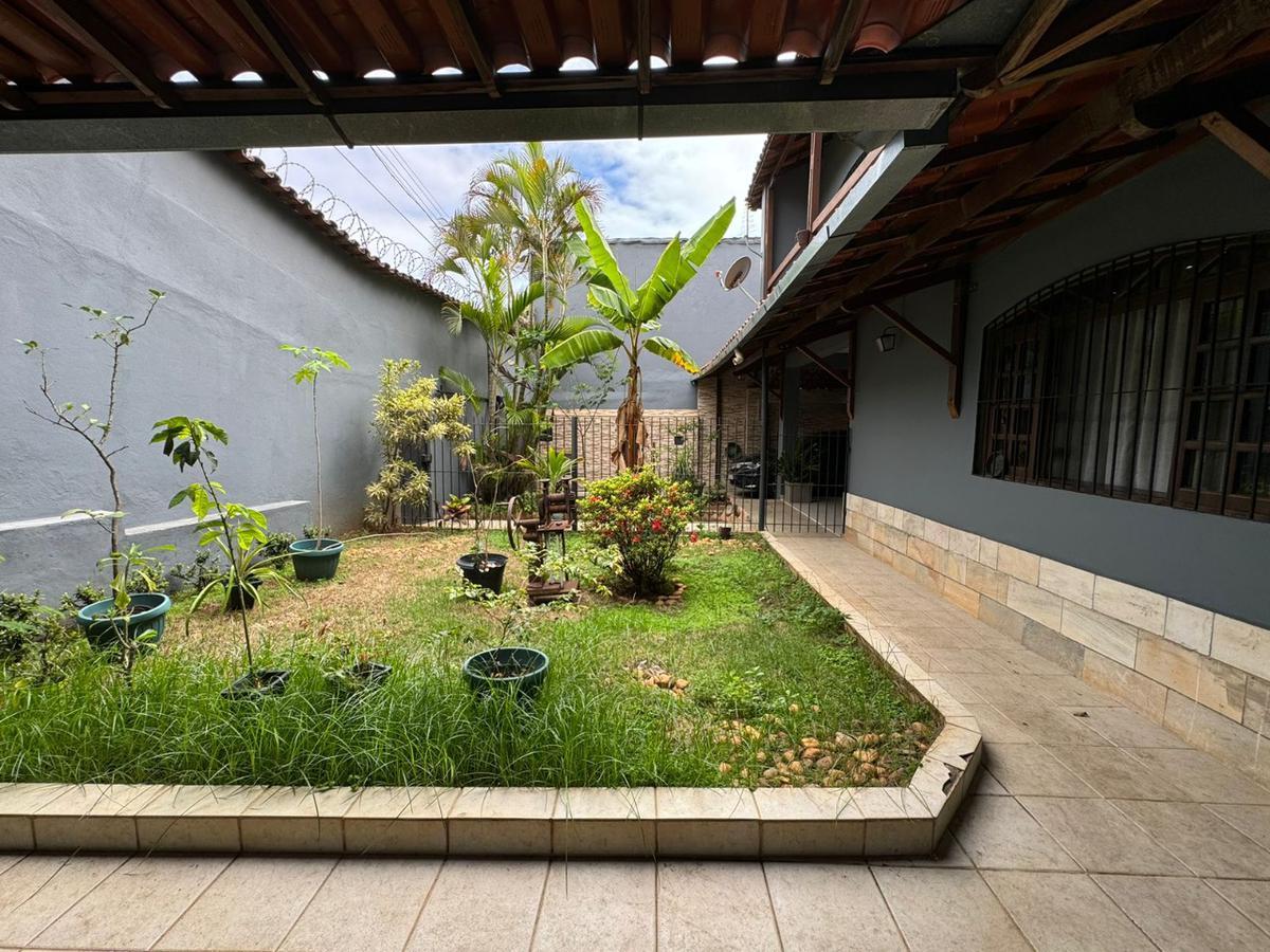 Casa, Colégio Batista, 9 Quartos, 3 Vagas, 2 Suítes