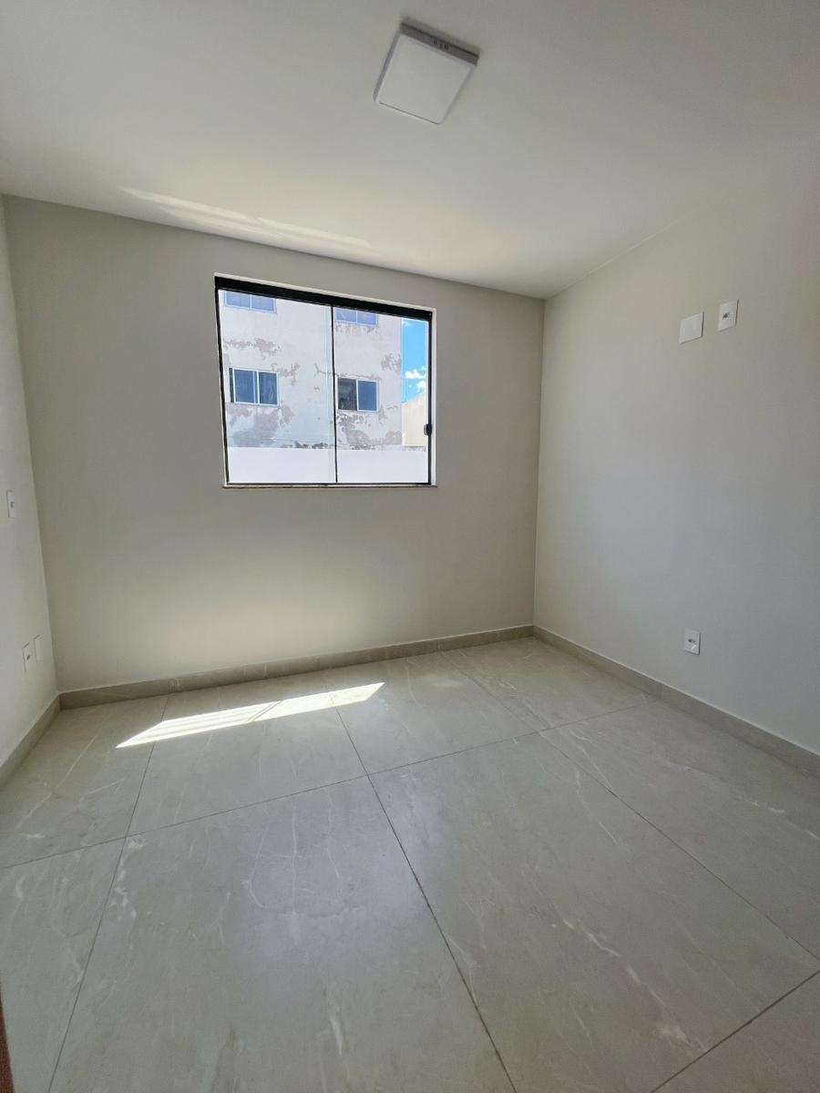 Casa, Planalto, 3 Quartos, 4 Vagas, 3 Suítes