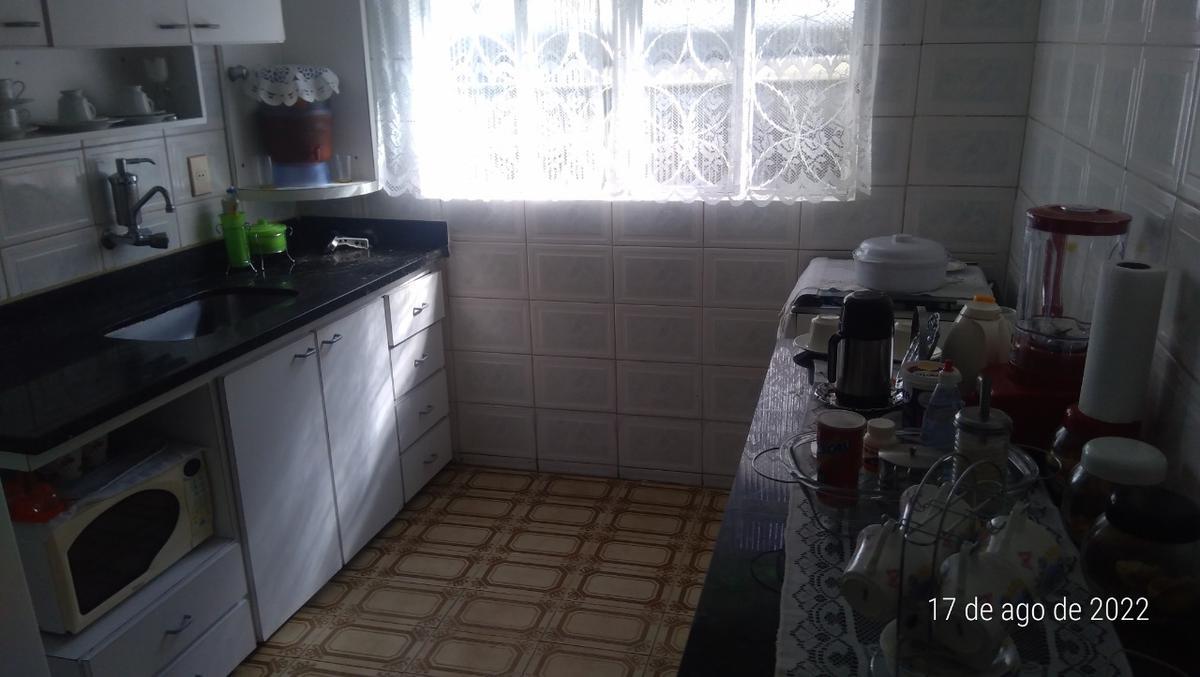 Casa, Floramar, 4 Quartos, 5 Vagas, 2 Suítes