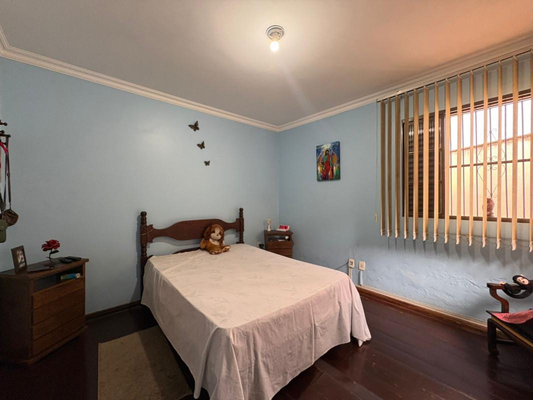 Casa, Dona Clara, 3 Quartos, 4 Vagas, 1 Suíte
