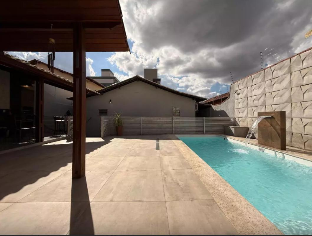 Casa, Serrano, 4 Quartos, 4 Vagas, 1 Suíte