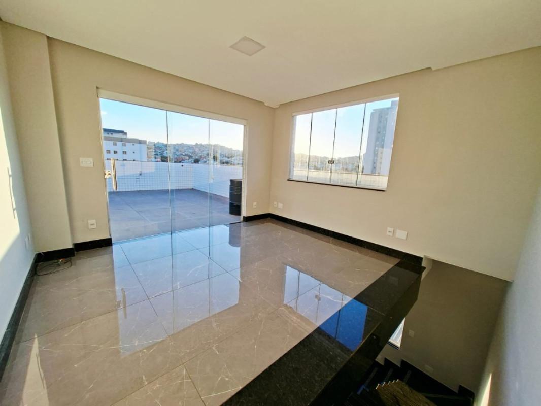 Cobertura, Santa Helena (barreiro), 3 Quartos, 2 Vagas, 1 Suíte
