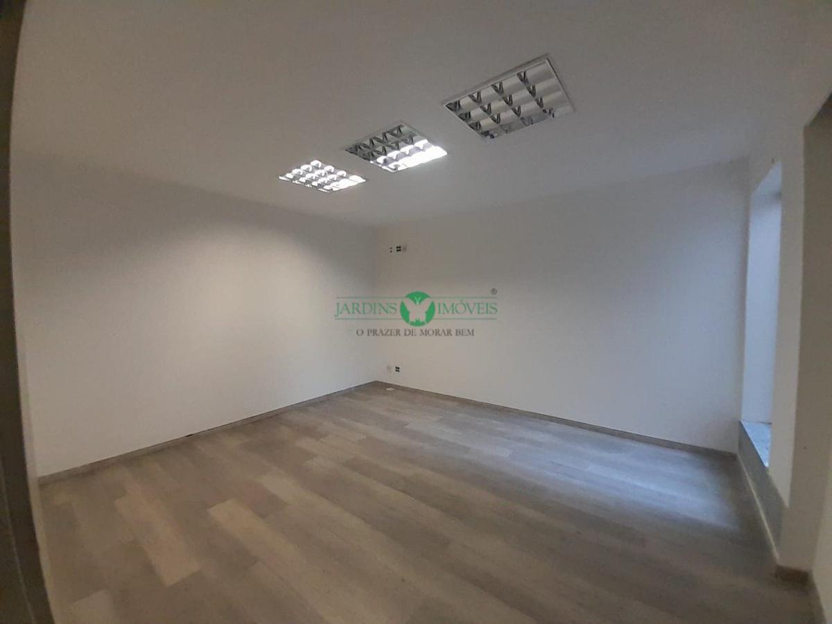Galpão, Floresta, 0 Quarto, 2 Vagas