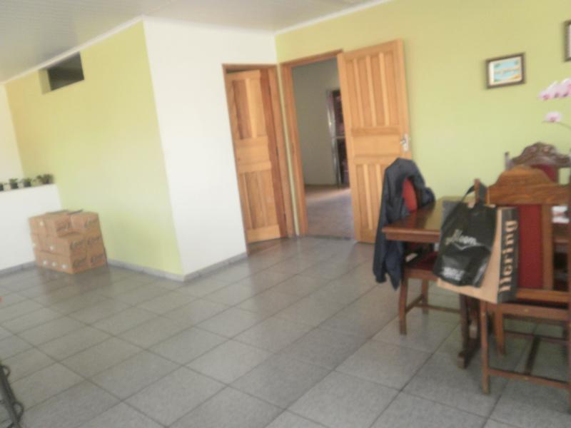 Casa, Industrial, 6 Quartos, 2 Vagas, 2 Suítes