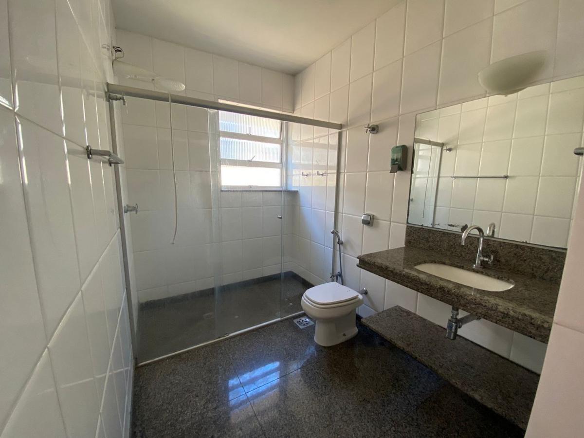 Casa, Colégio Batista, 4 Quartos, 2 Vagas, 1 Suíte