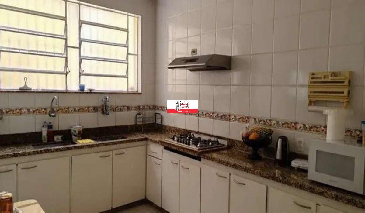 Casa, Luxemburgo, 5 Quartos, 4 Vagas, 2 Suítes