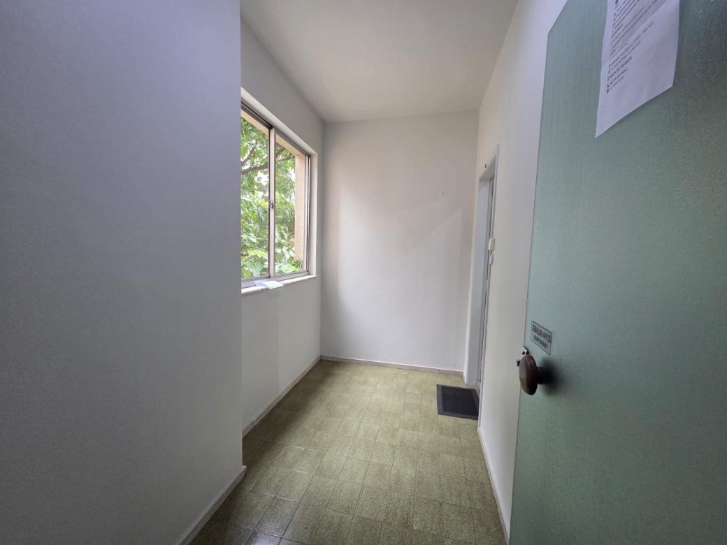 Sala, Funcionários