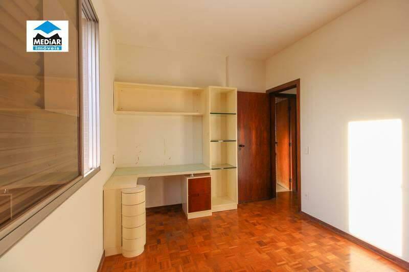 Apartamento, Funcionários, 4 Quartos, 2 Vagas, 1 Suíte