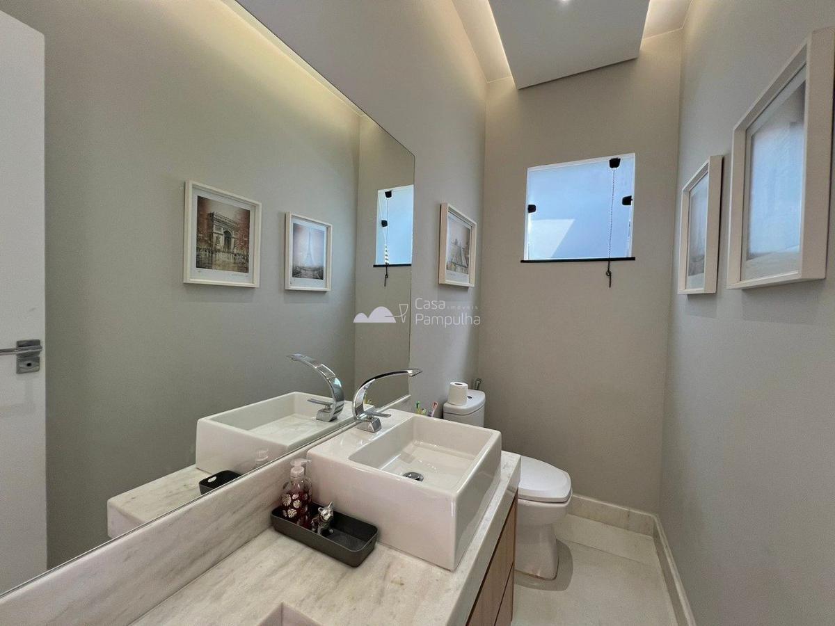 Casa, Planalto, 3 Quartos, 4 Vagas, 1 Suíte