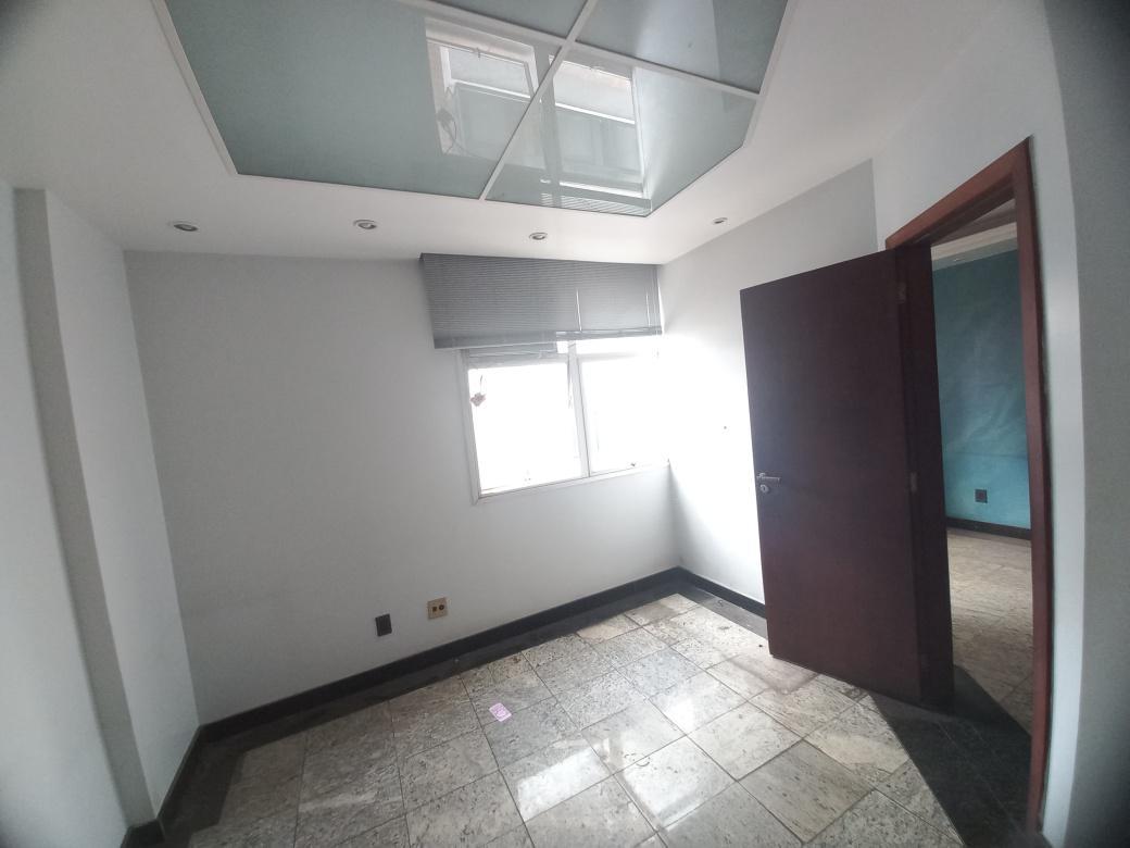 Sala, Savassi, 0 Quarto, 0 Vaga
