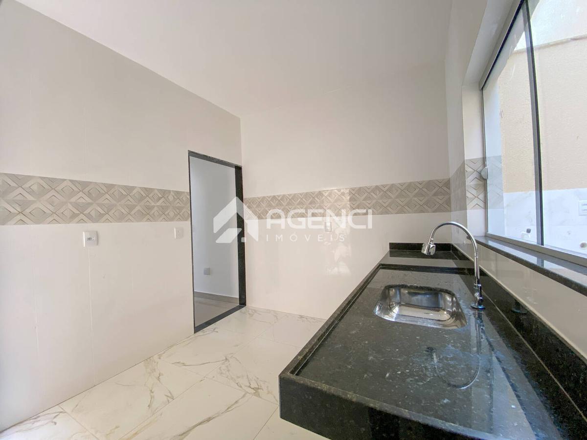 Casa, Cabral, 3 Quartos, 0 Vaga, 1 Suíte