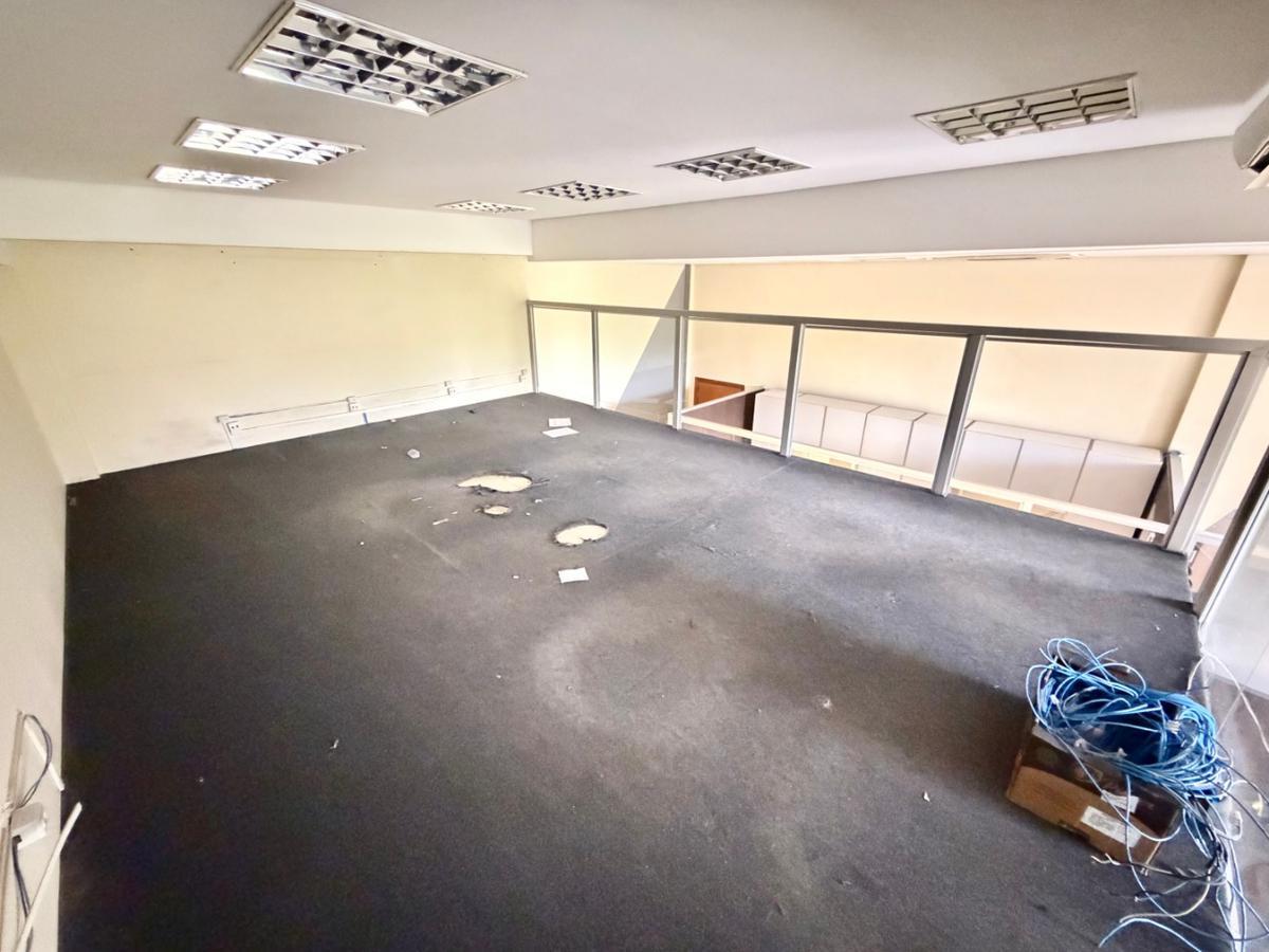 Sala, São José, 0 Quarto, 3 Vagas