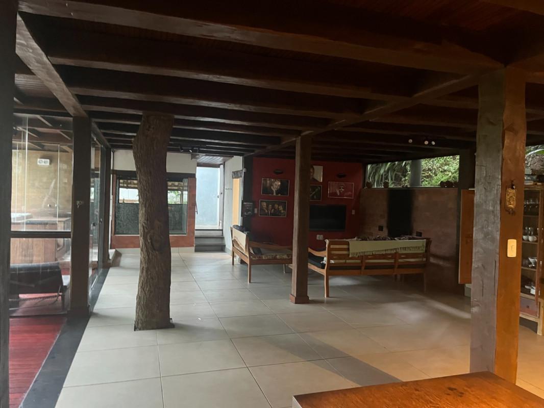 Casa, São Sebastião das Águas Claras, 5 Quartos, 6 Vagas, 4 Suítes
